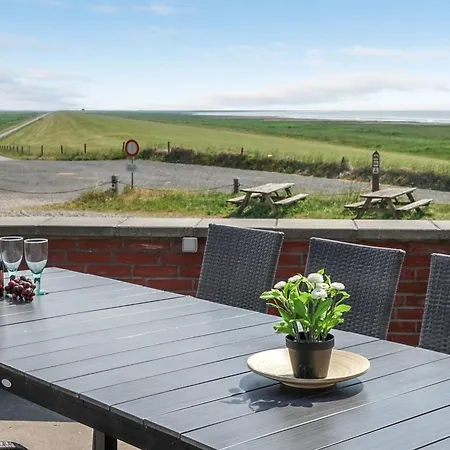 Stilla - 35km From The Sea By Interhome *