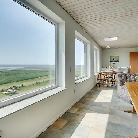 Stilla - 35km From The Sea By Interhome